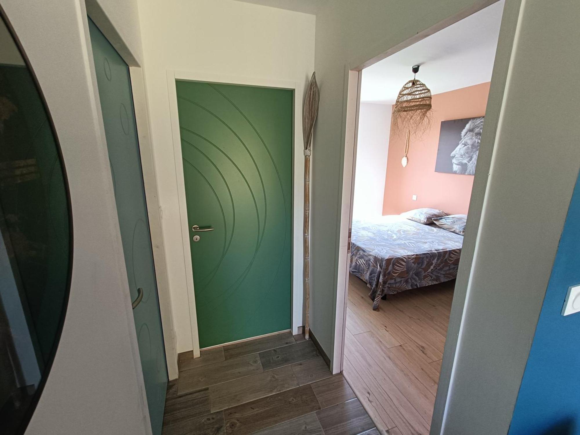 Apb Spa Locations Avec Jacuzzi Privatif 생장드몽 외부 사진