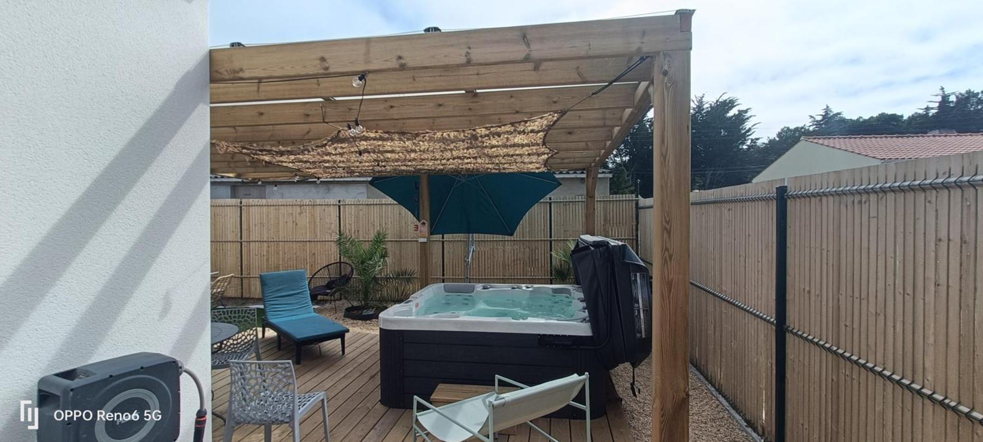 Apb Spa Locations Avec Jacuzzi Privatif 생장드몽 외부 사진
