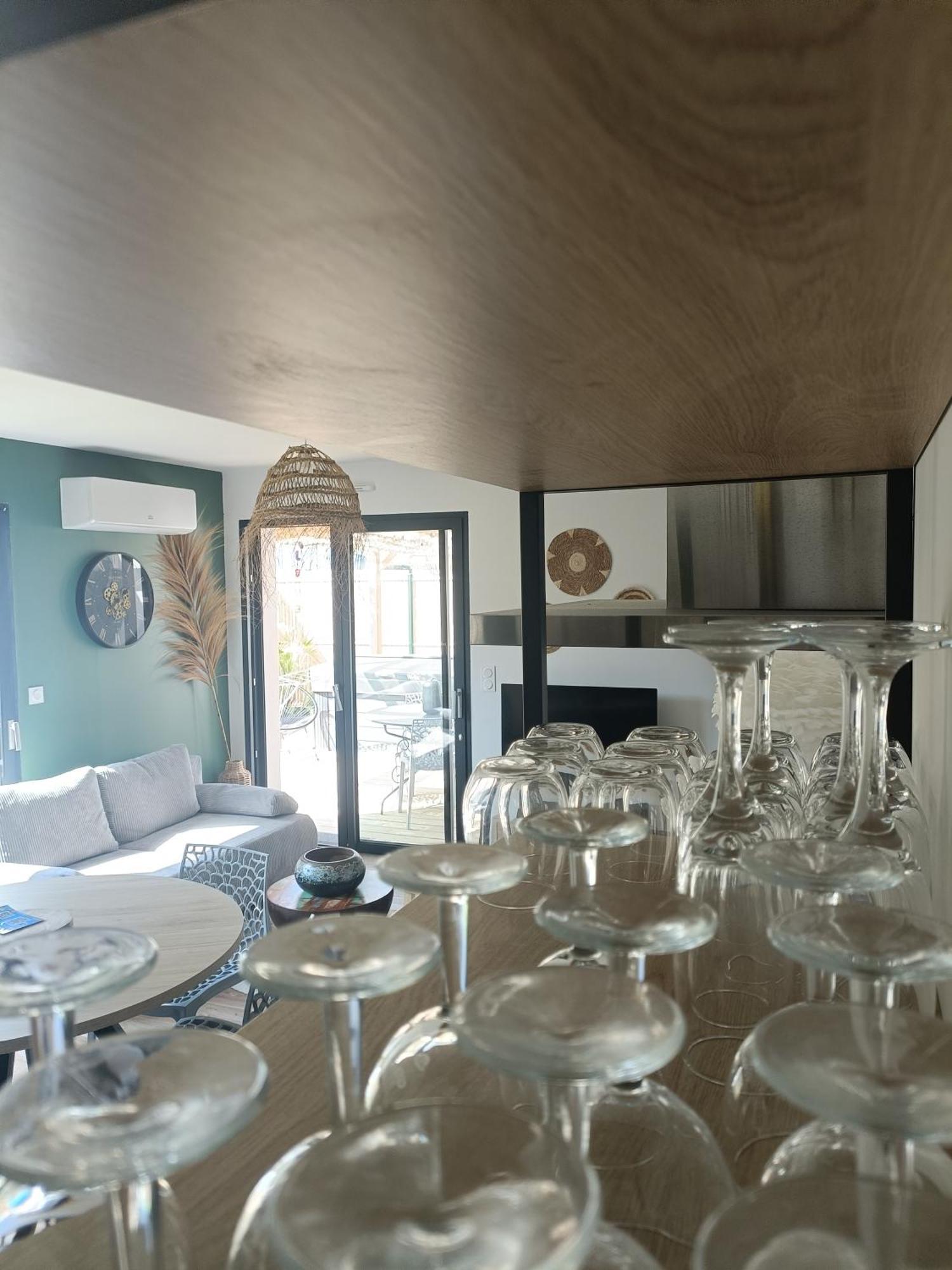 Apb Spa Locations Avec Jacuzzi Privatif 생장드몽 외부 사진
